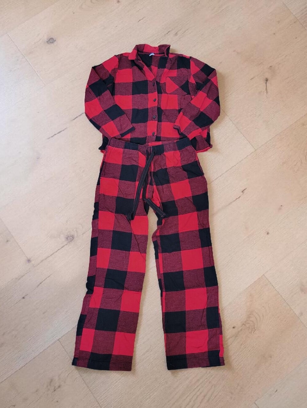 Old Navy Buffalo Plaid 2-Piece Pajama Lounge Set
